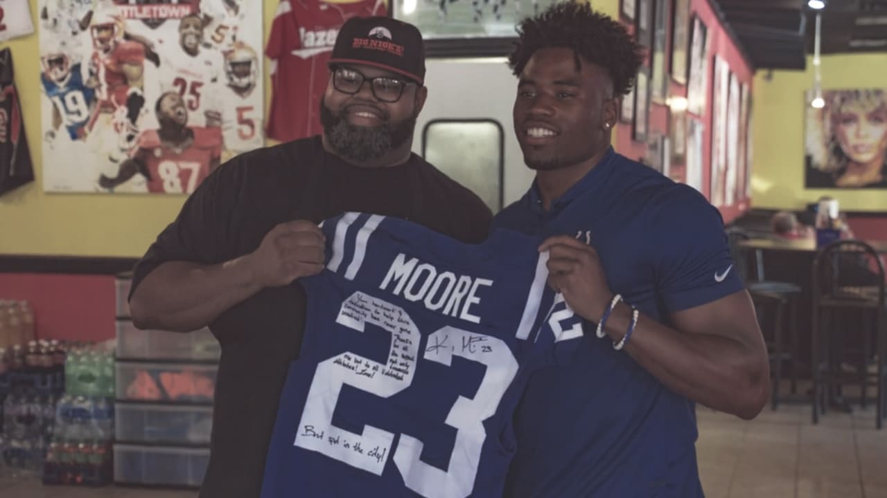 Kenny Moore II, Ryan Kelly staying in Indy — why the Colts feel good about  that - The Athletic