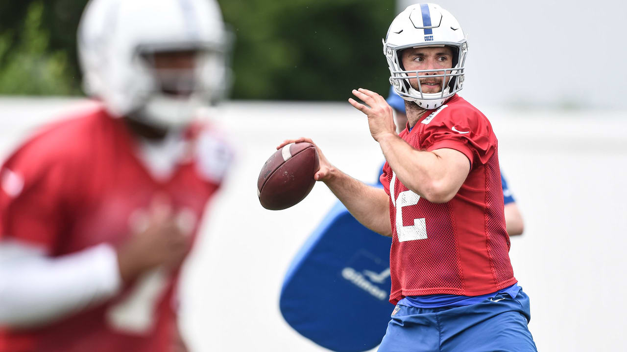 Indianapolis Colts quarterback Andrew Luck (12) prepares to throw