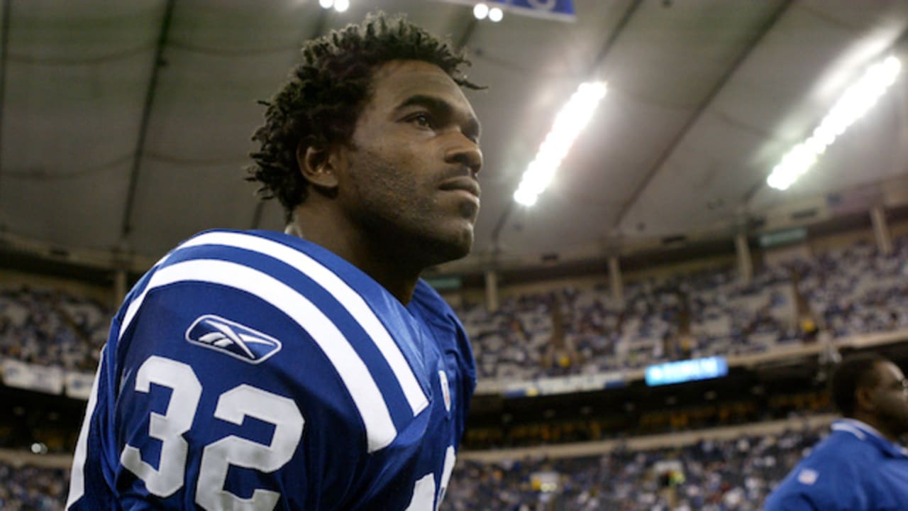 Peyton Manning Endorses Edgerrin James for HOF