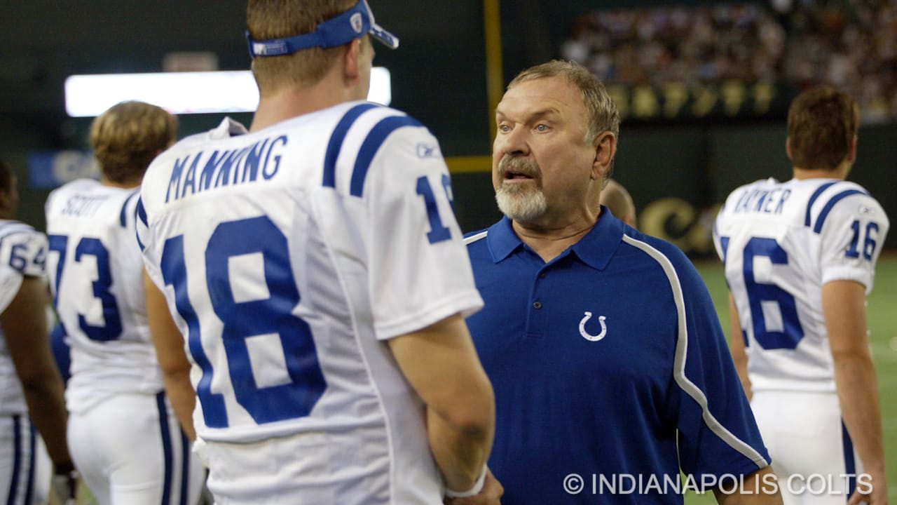 PHOTOS: Legendary OL Coach Howard Mudd Returns to the Colts