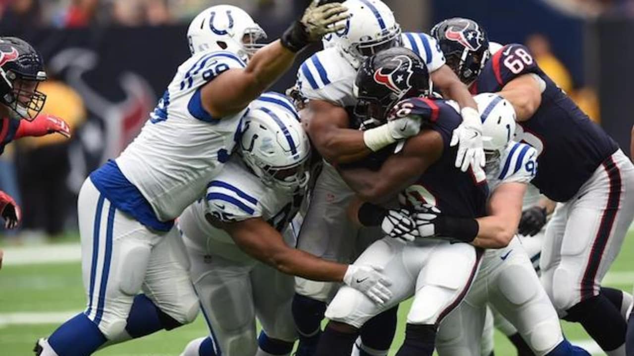 NFL: Hilton's 2 scores lead Colts over Texans 20-14