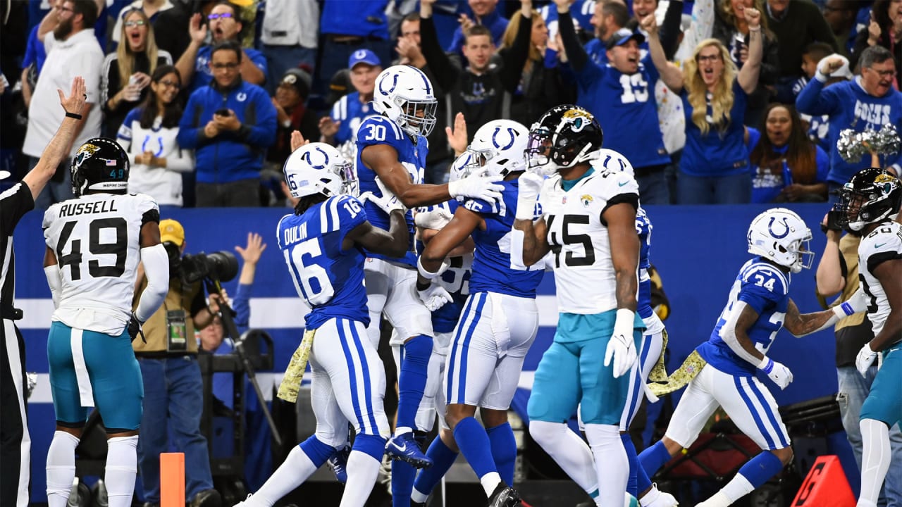 WATCH: Colts return blocked punt for TD vs. Vikings