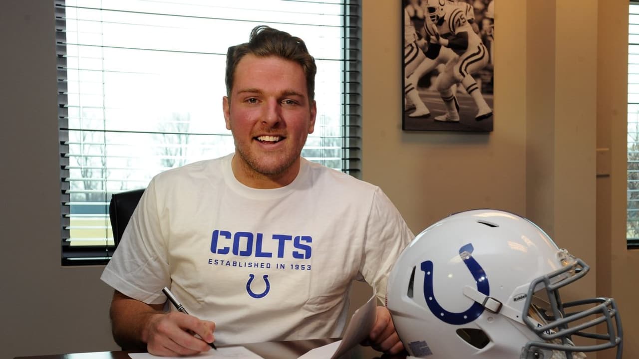 Colts Pat McAfee Named NFL Salute to Service Award Finalist