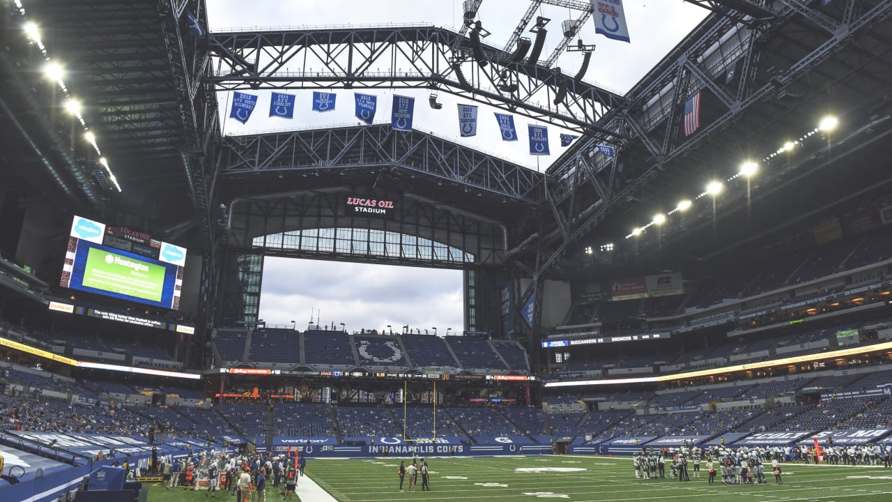 Indianapolis Colts fans enjoy Lucas Oil Stadium on week 3 home opener