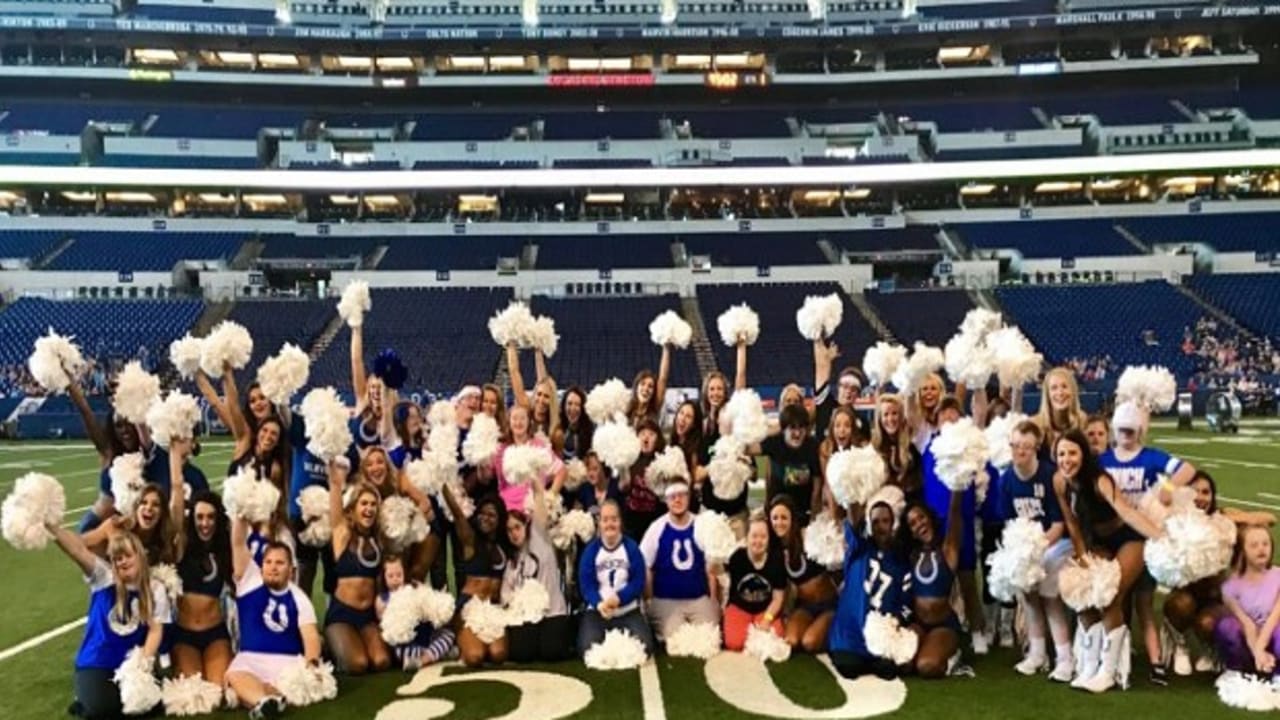 Mascot Hall of Fame gives furry cheerleaders a spotlight