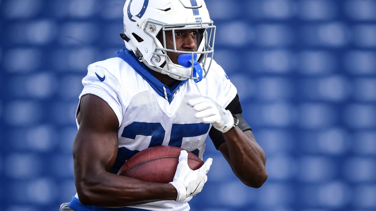 Report: Colts running back Marlon Mack and team agree to seek