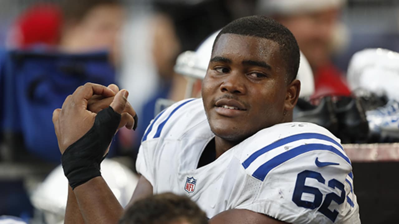 Indianapolis Colts tackle Le'Raven Clark runs through a drill during  News Photo - Getty Images