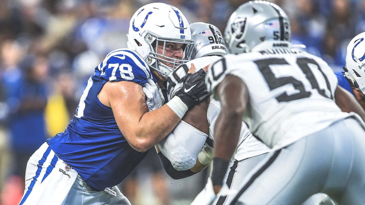 Derek Carr's emotions emerge after Raiders lose to Colts