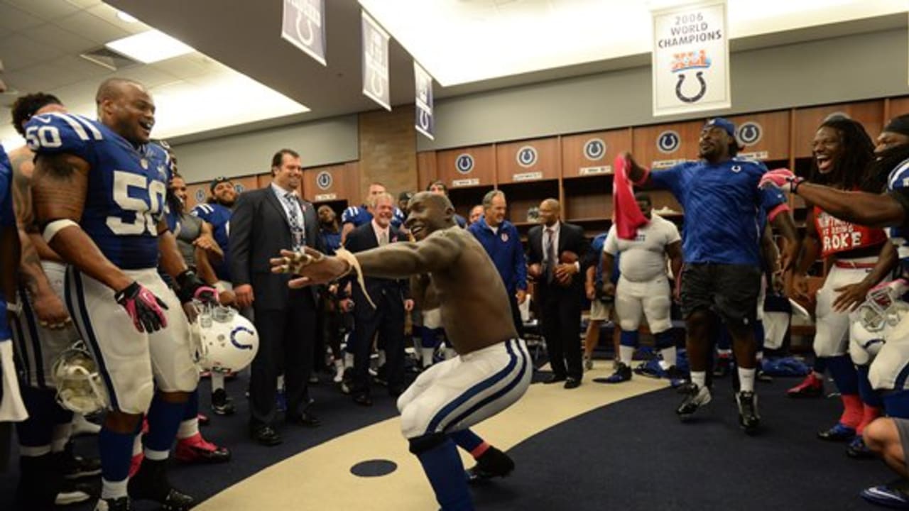 Mathis Memories: Locker Room Celebration Dance
