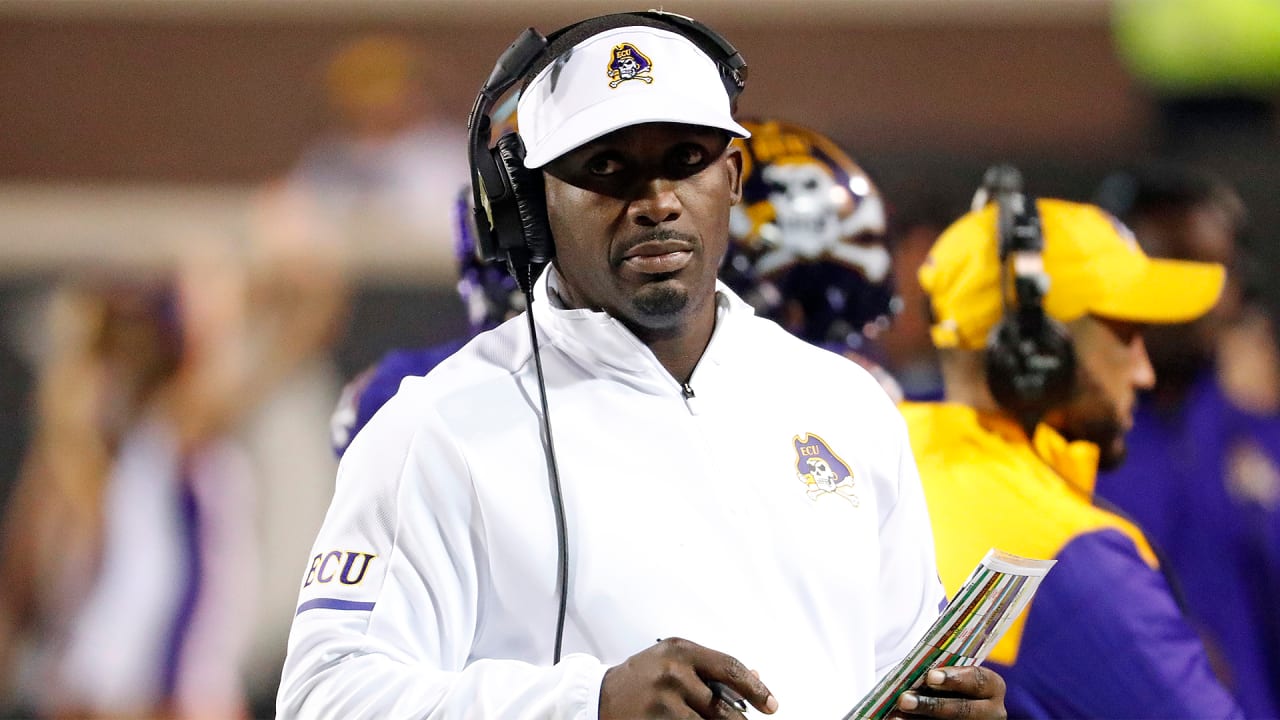 Learn more about the Indianapolis Colts new running backs coach Scottie