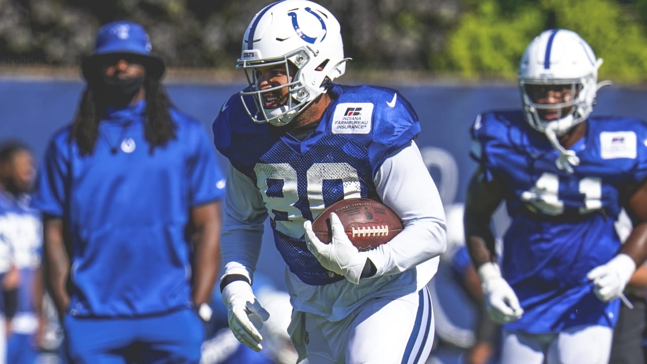 NFL hopefuls show what they've got at Colts' complex