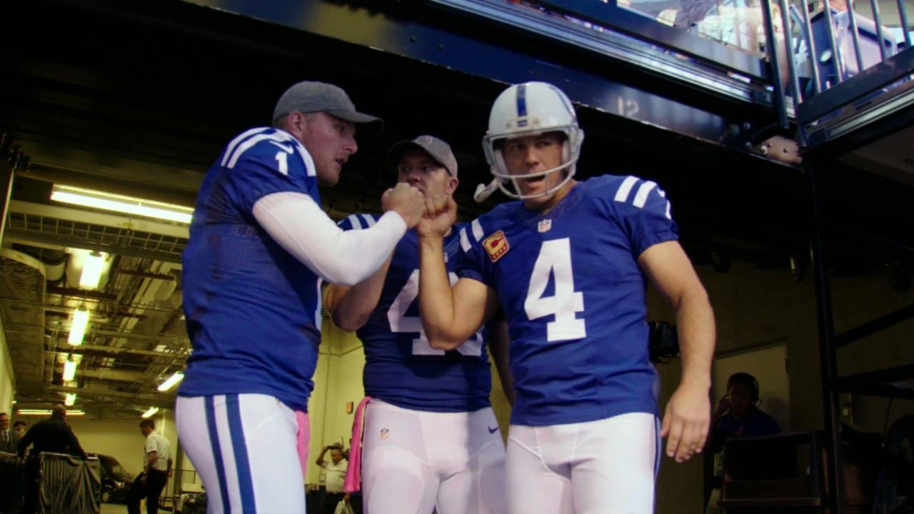 A blind Muncie woman's emotional moment meeting Colts kicker Adam Vinatieri