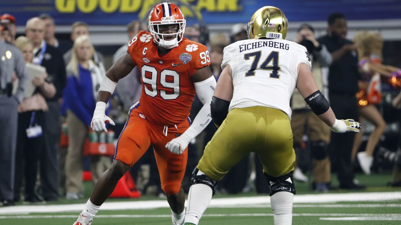 Las Vegas Raiders defensive end Clelin Ferrell (99) gets set on defense  during an NFL football