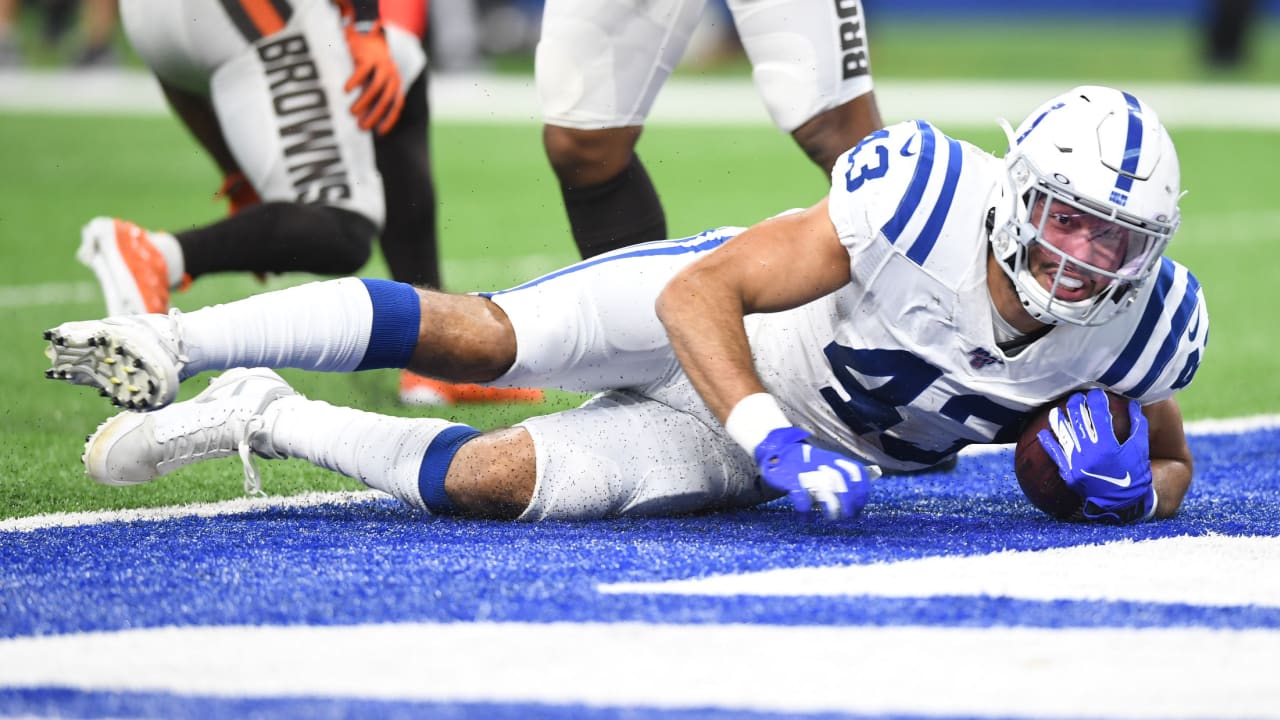 Emotional Ross Travis Scores Touchdown In First Game Back From SeasonEnding Injury