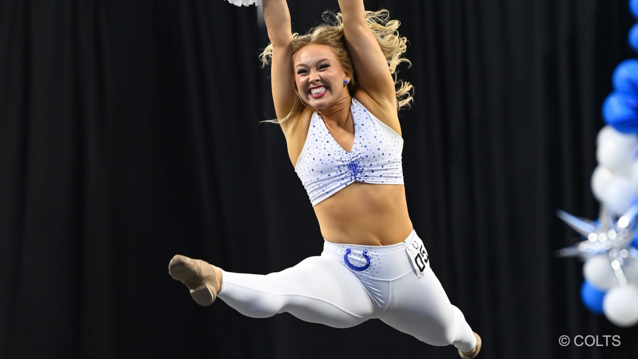 Indianapolis Colts Cheerleaders Crucial Catch Candids – Ultimate  Cheerleaders