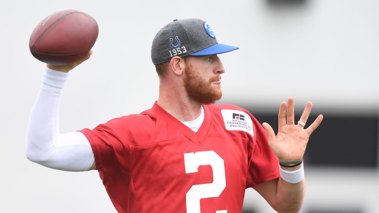 Colts QB Wentz out after injuring foot