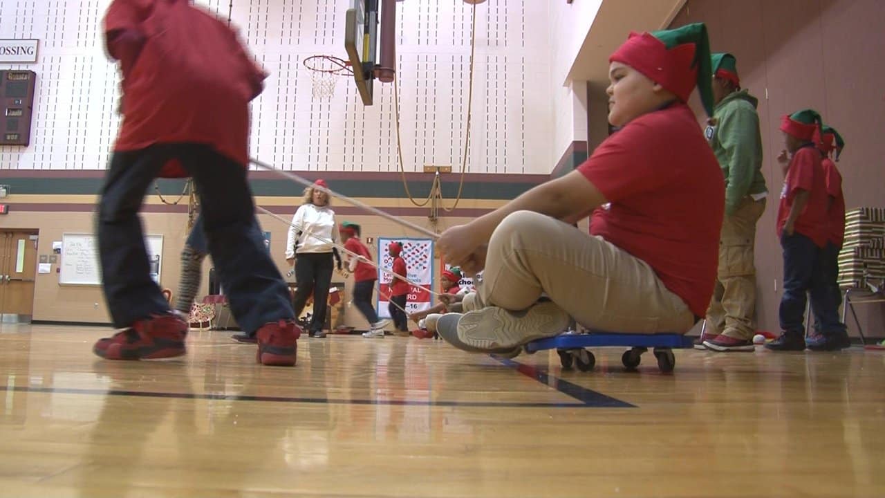FUTP60 School of the Week Snacks Crossing