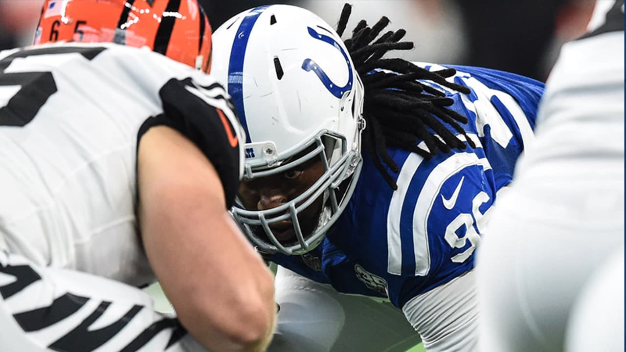 Denico Autry Shows Off Versatility For Colts' Defensive Line