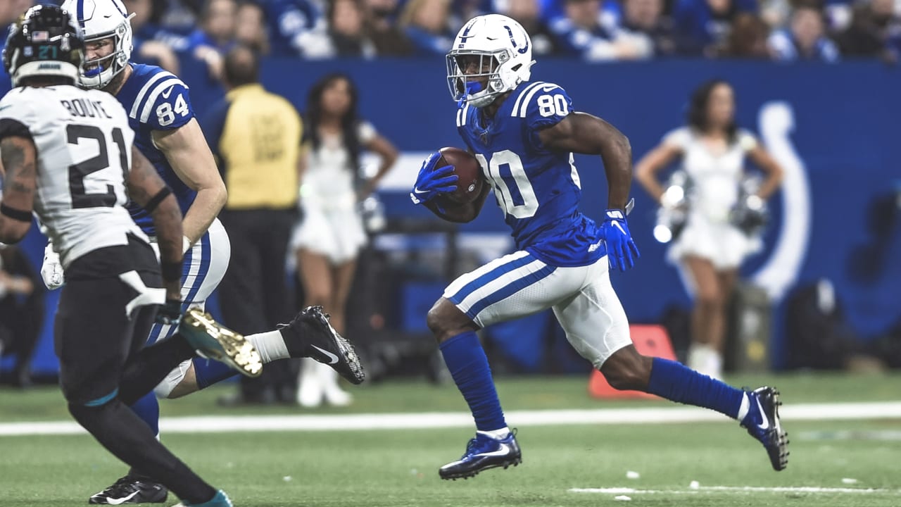 Colts Urged to Re-Sign Free Agent WR Parris Campbell