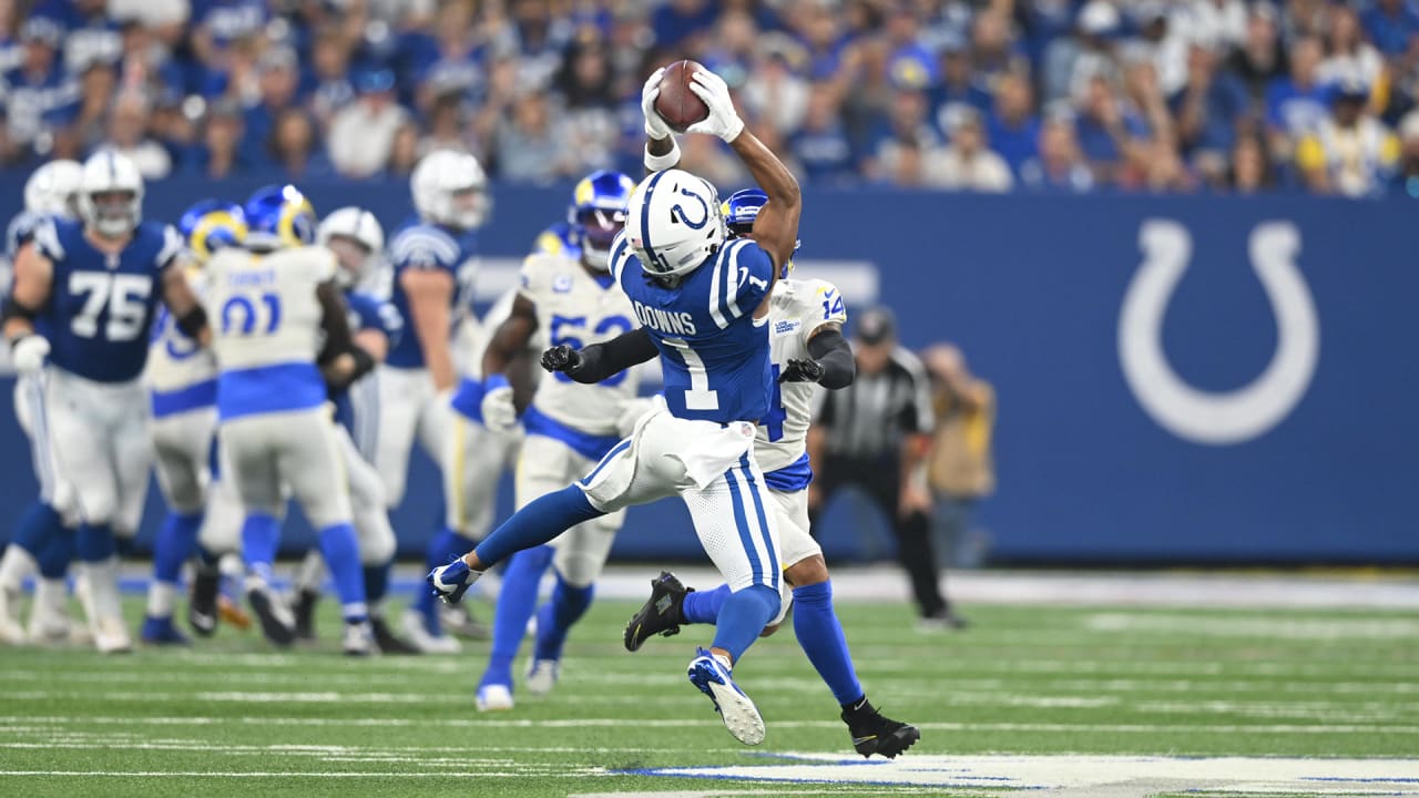HIGHLIGHT | Anthony Richardson fires strike over the middle to Josh Downs for 19-yard gain