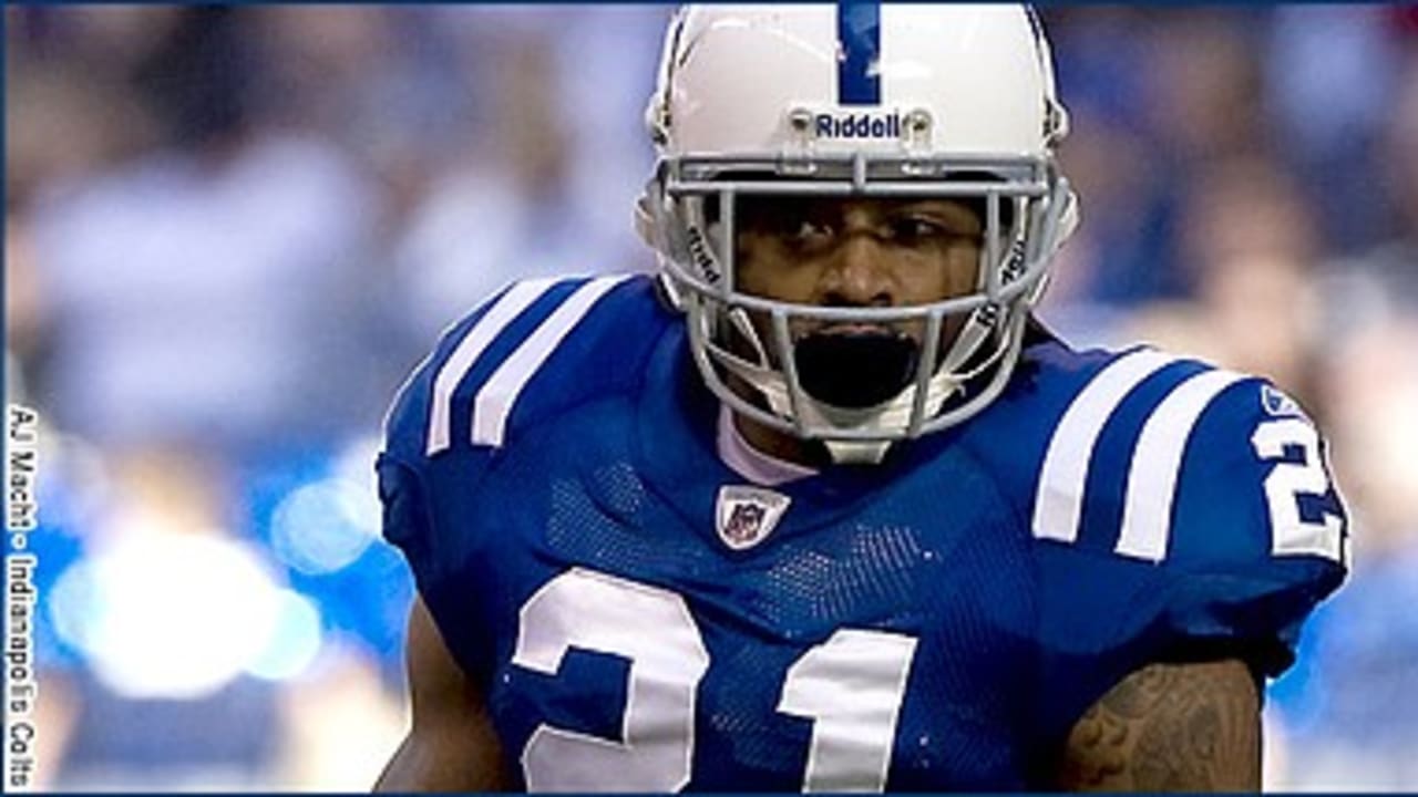 Colts Safety Bob Sanders Out for Season With Elbow Injury 