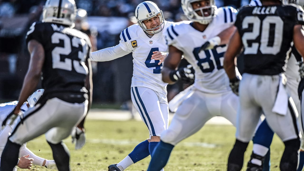 Indianapolis Colts' Adam Vinatieri breaks NFL field goal record