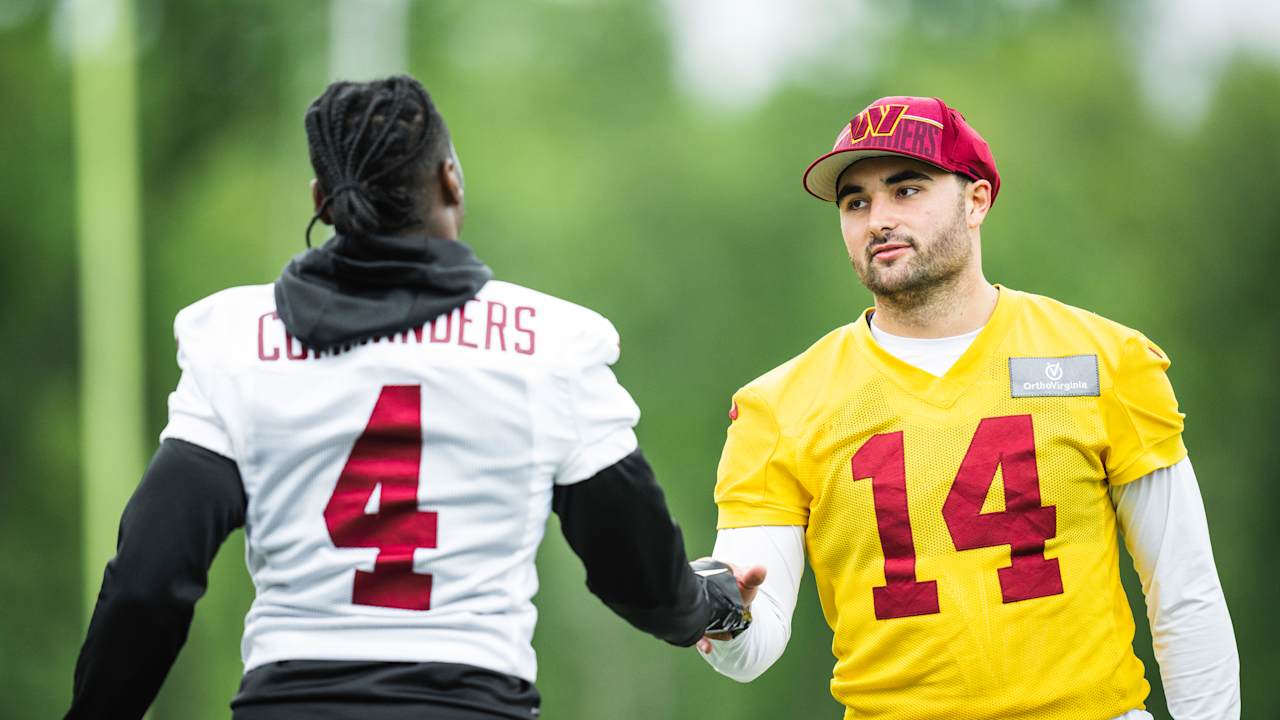 Bieniemy: Sam Howell has done 'a heck of a job' this offseason