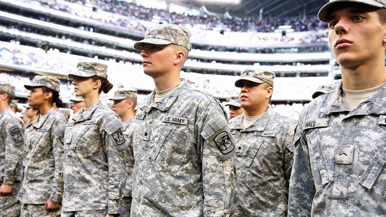 Photos: Salute to our heroes! Dallas Cowboys honor service members at AT&T  Stadium