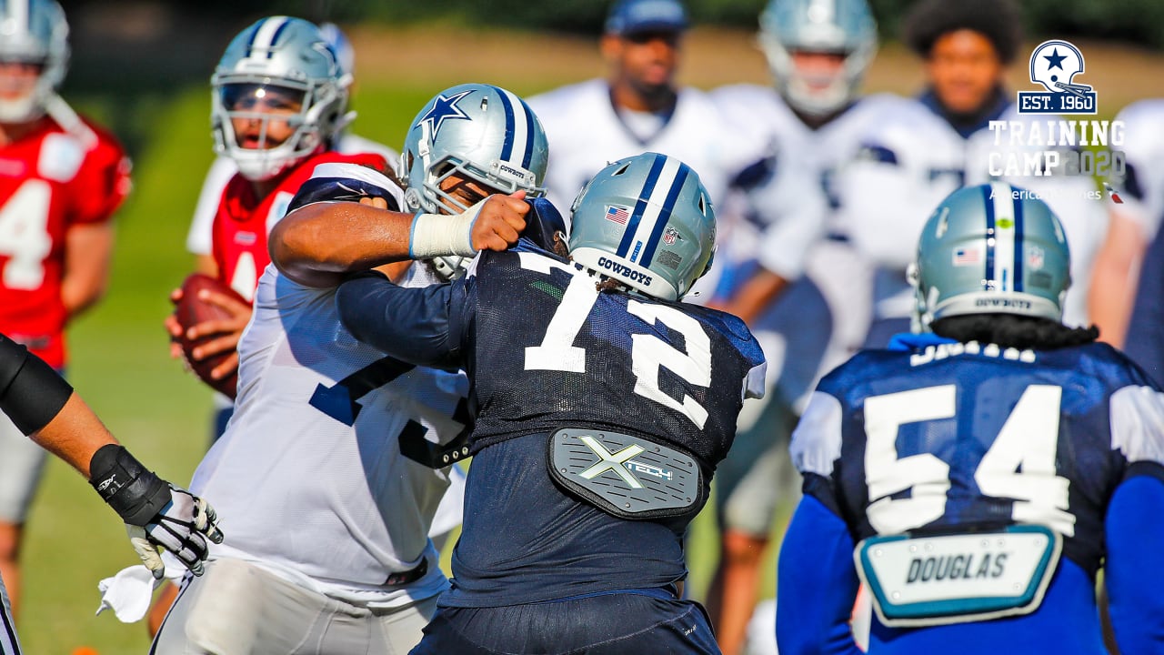 August 24th, 2019:.Dallas Cowboys linebacker Jaylon Smith (54) and