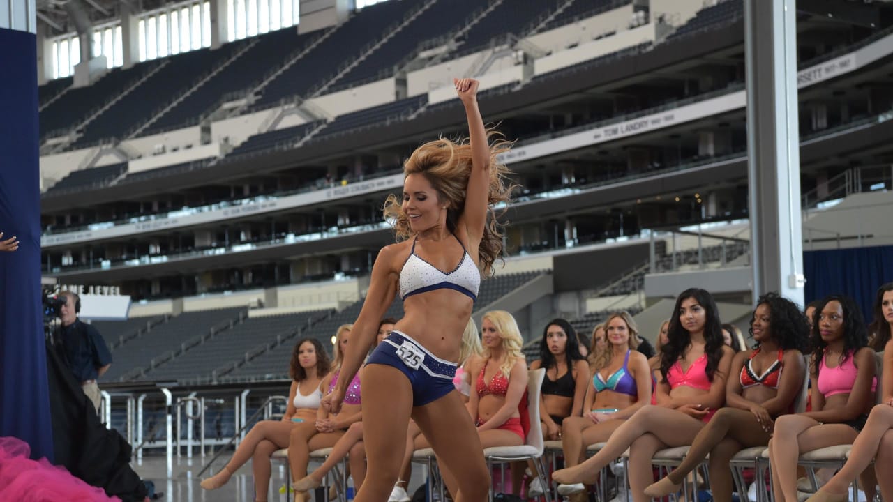 The Presence of the Dallas Cowboy Cheerleaders at CEDIA 2016