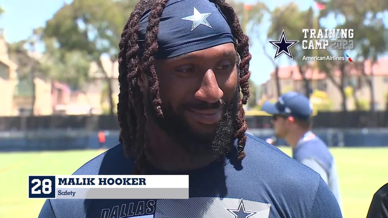 Dallas Cowboys defensive back Malik Hooker (28) lines up for the