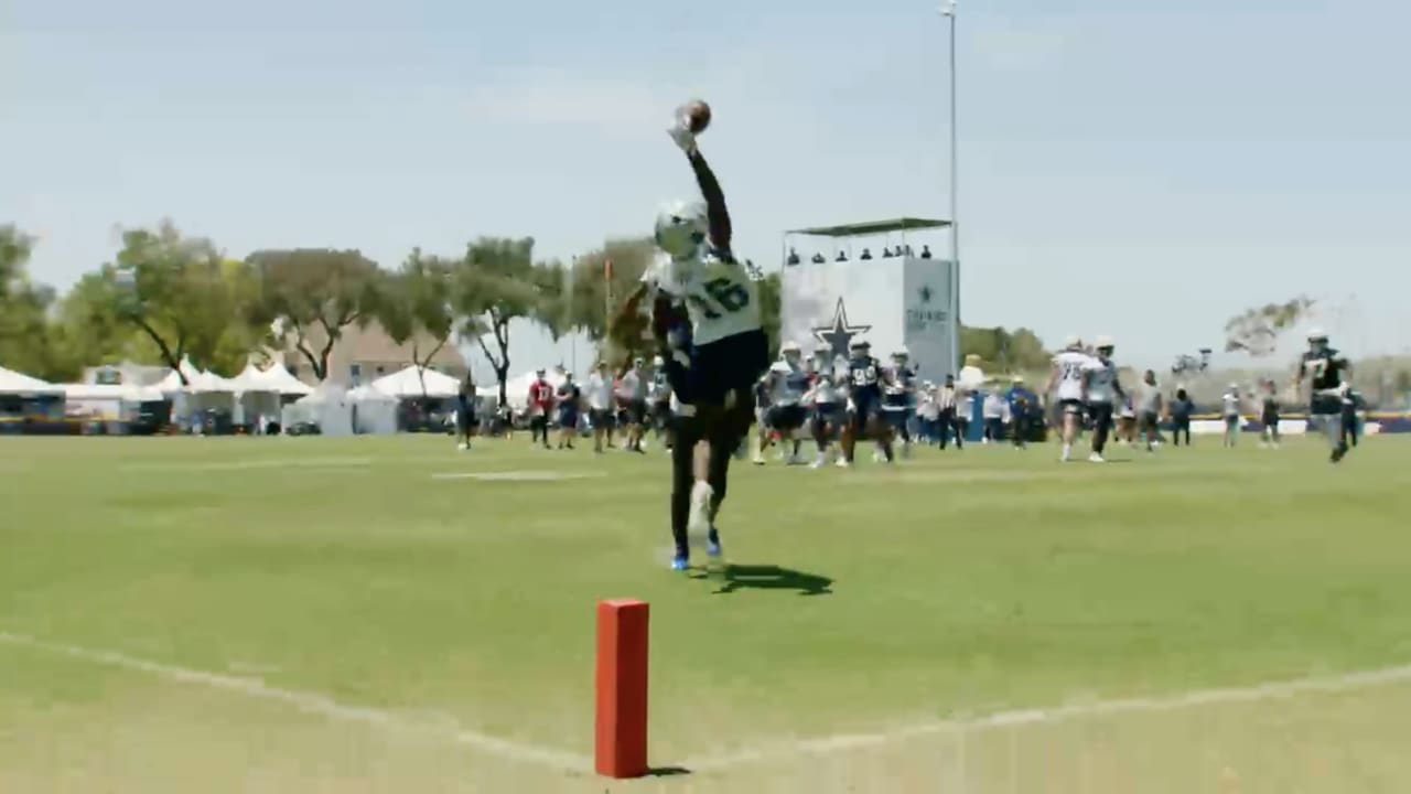 Cowboys training camp 2022: T.J. Vasher delivers eye-popping grab