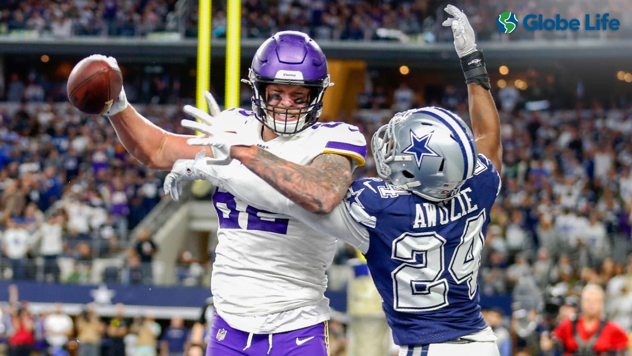 Officials - Not enough contact to flag Vikings' Kyle Rudolph for