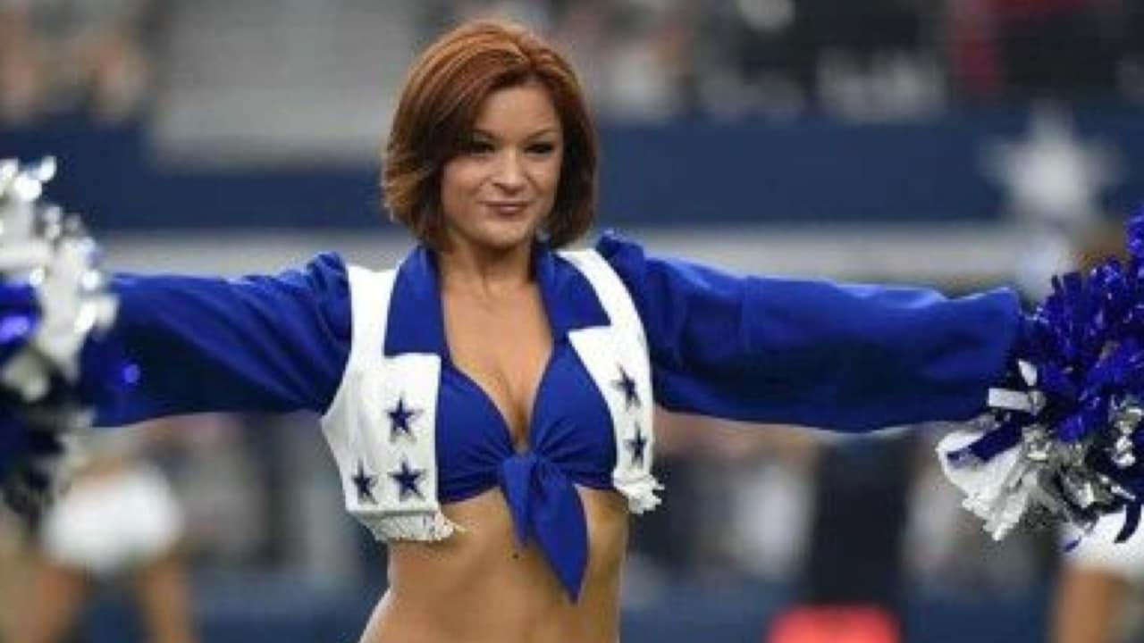 Dallas Cowboys Cheerleaders Donate Artifacts to National Museum of American  History