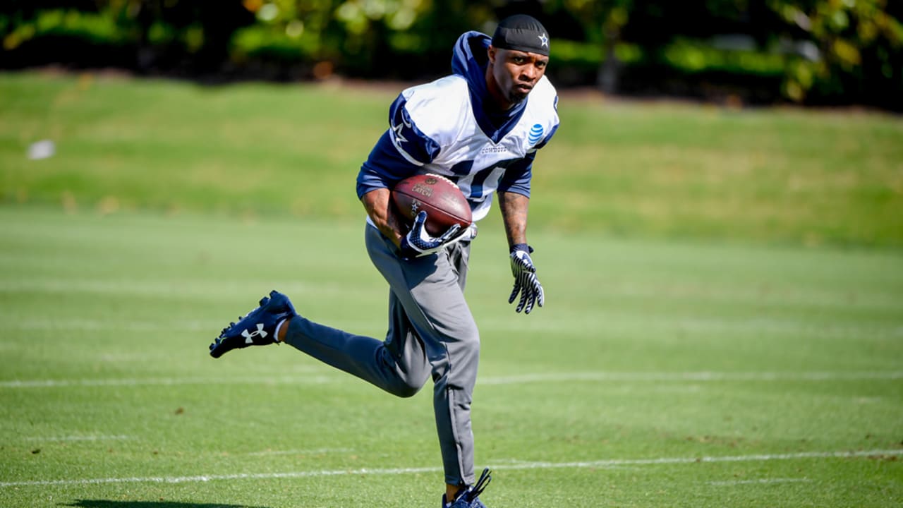 NFL - Dez Bryant + Todd Gurley jersey swap! 