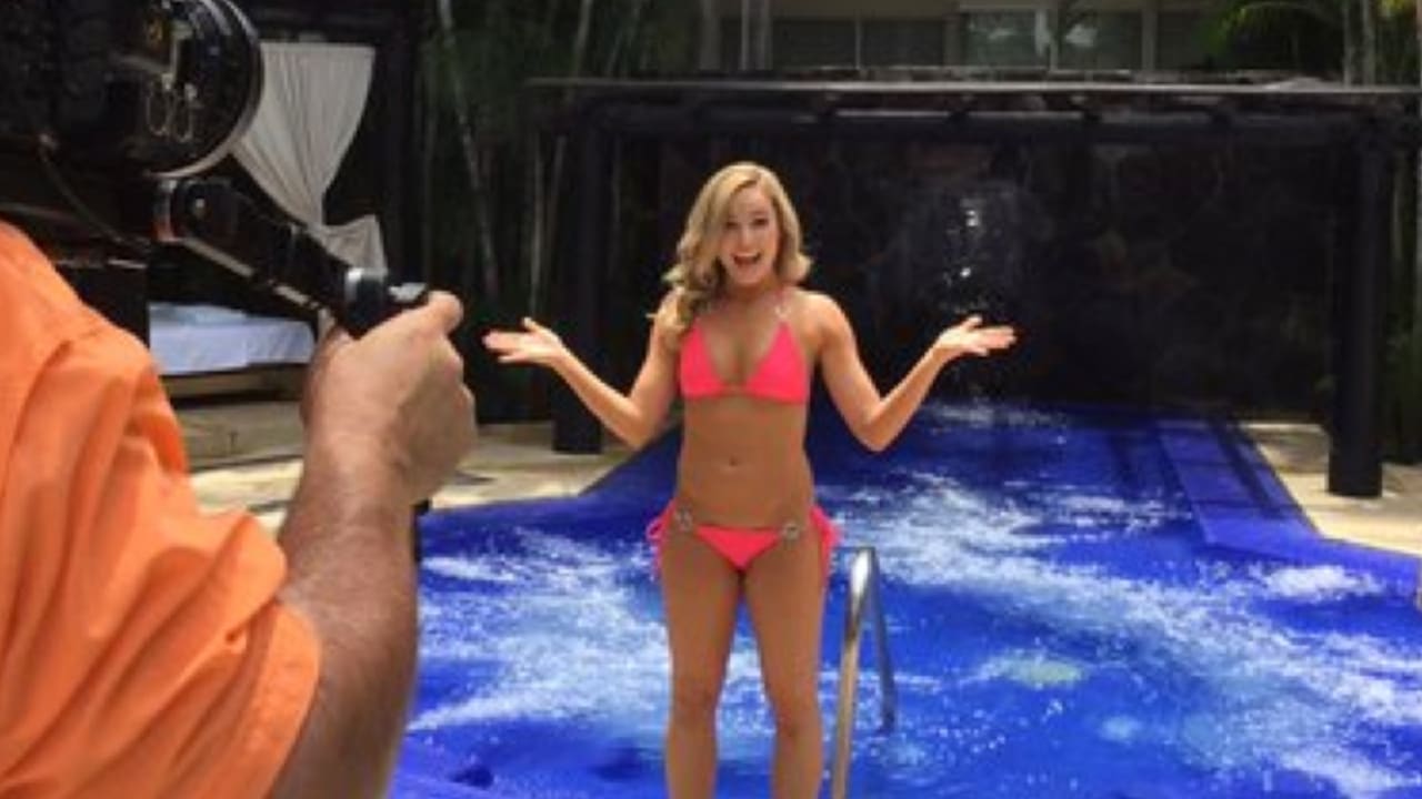 Dallas Cowboys LOOK: Cheerleaders Shoot Swim Calendar In Mexico