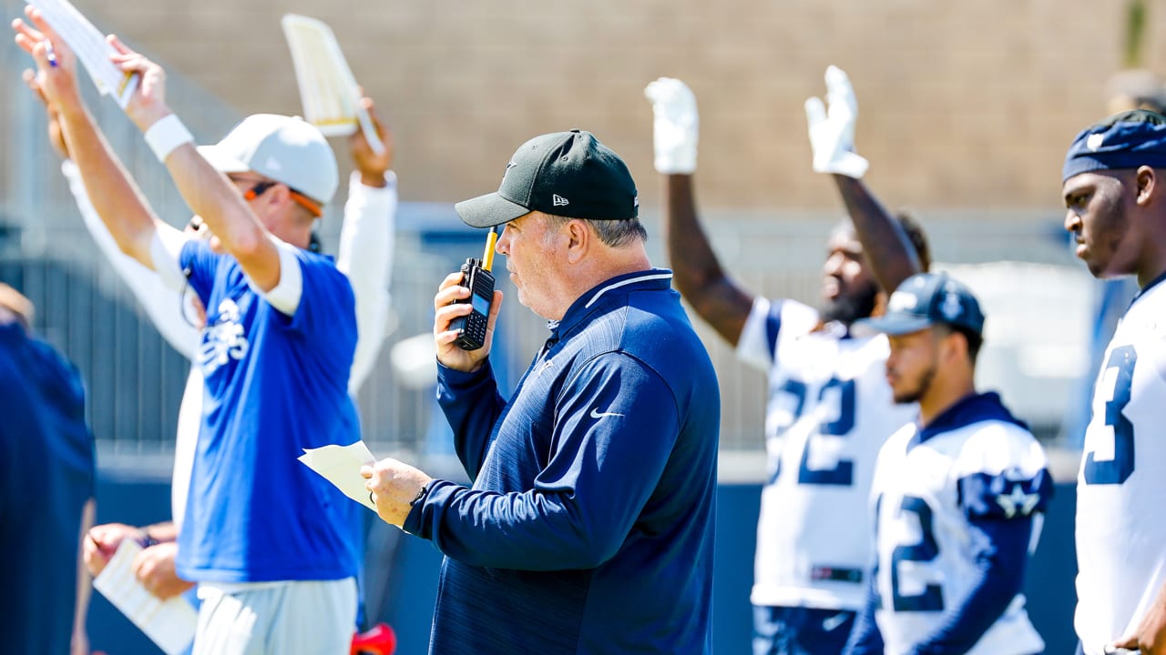 Mike McCarthy 'having fun' as Cowboys play-caller: 'I'm back in my element'