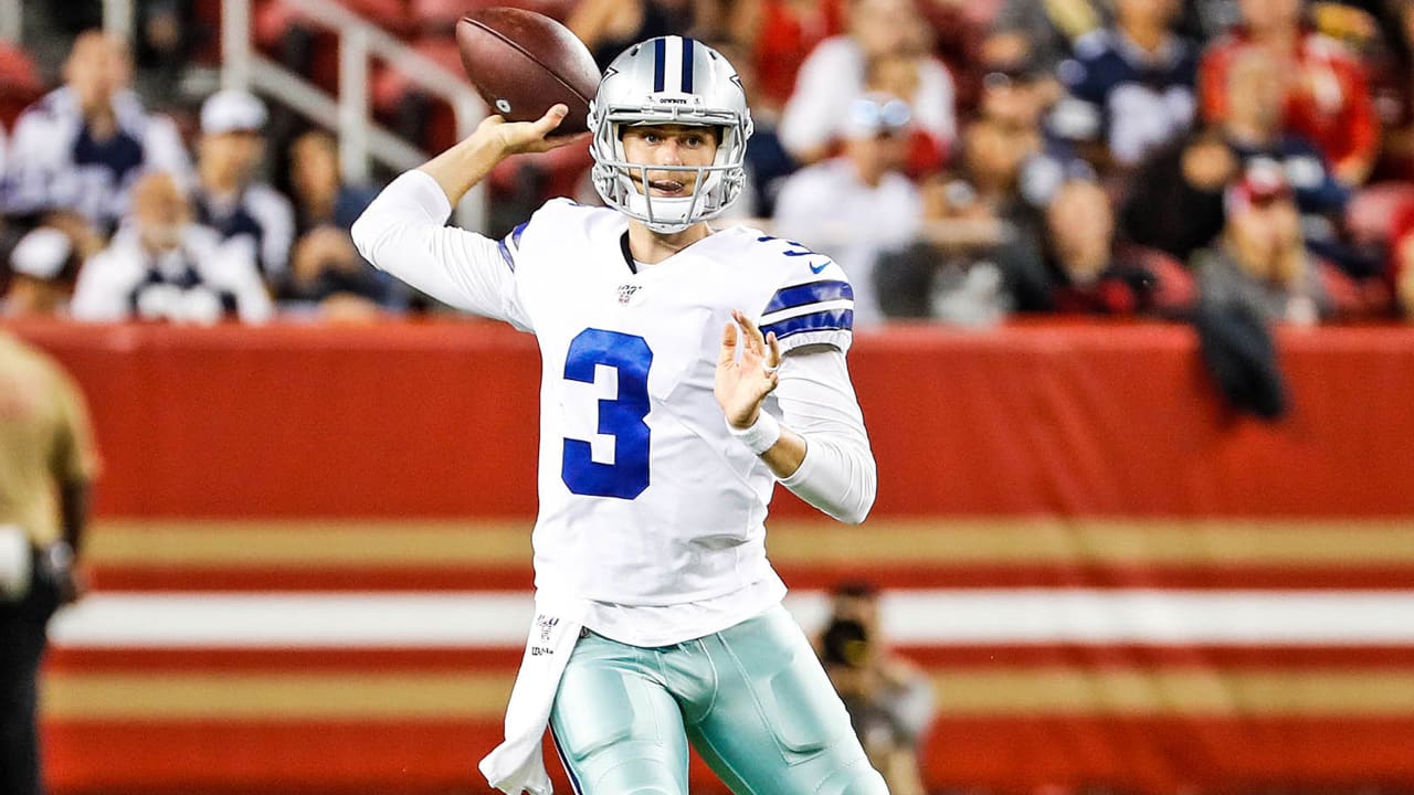 Photo: Dallas Cowboys Jon Kitna reacts at New Meadowlands Stadium