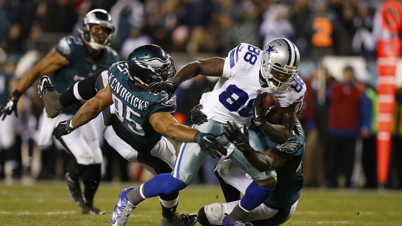 Game Recap Cowboys Take First In East With 3827 Win Over Eagles