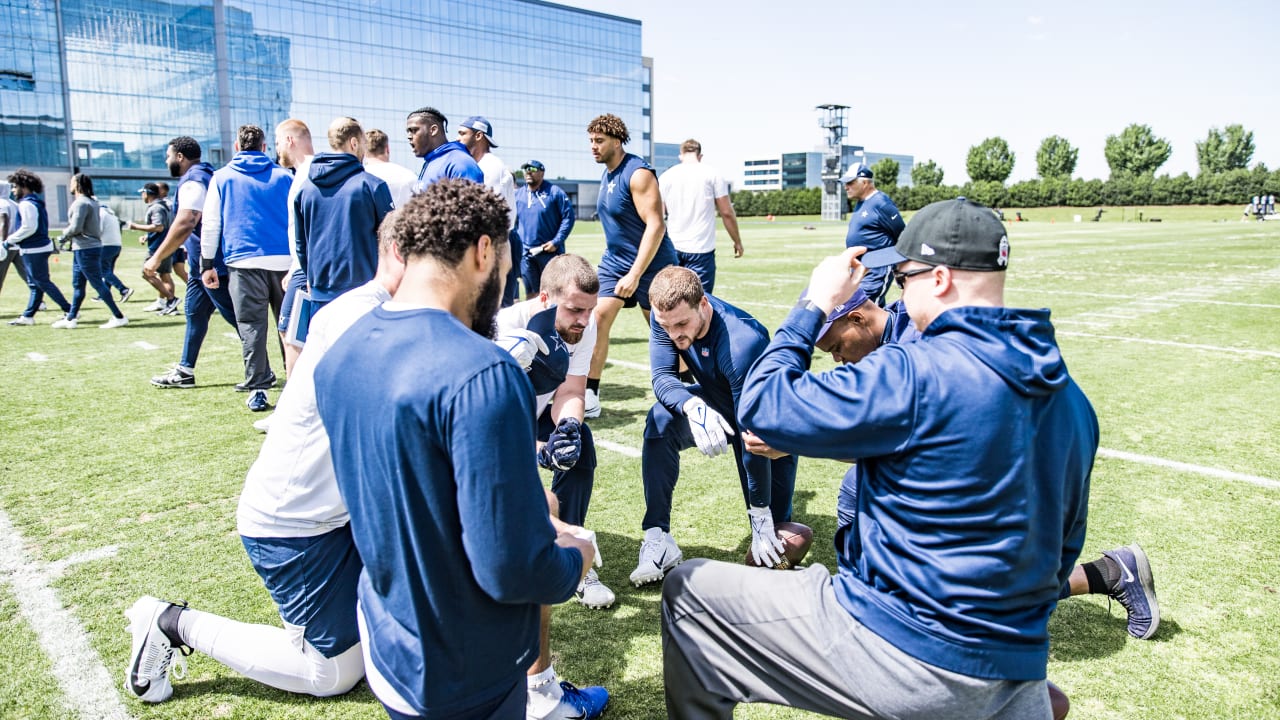 KIDS DAY Is Happening at Seattle Seahawks Training Camp! Fun!