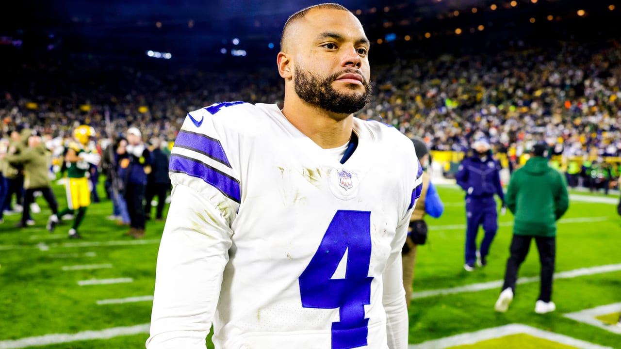 Dallas quarterback Dak Prescott struggles in playoff loss. Again.