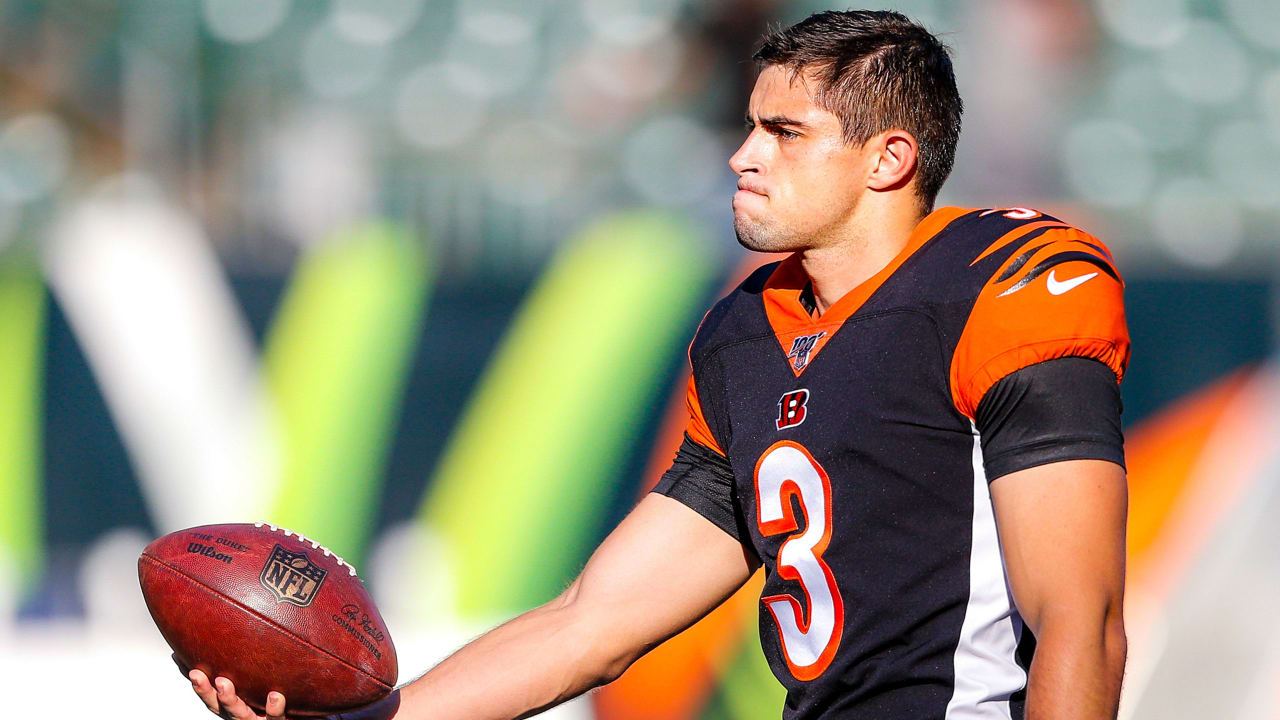 Cowboys Sign Kicker, DT To Reserve/Future List