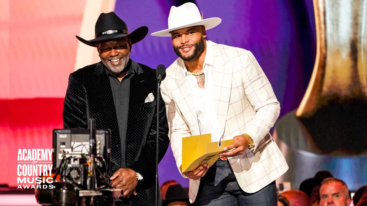 Gentleman's Playbook on X: Dak Prescott walks the 2023 #ACMAwards