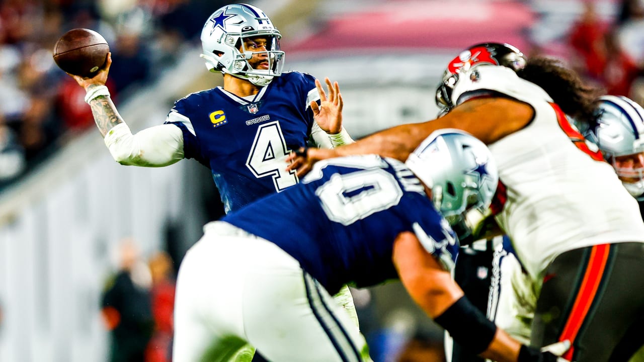 On This the N.F.L. Agrees: The Cowboys' Offensive Line Is No. 1 - The New  York Times