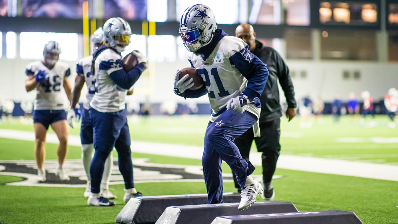 Cowboys Won't Give Ezekiel Elliott Special Rules to Avoid Off