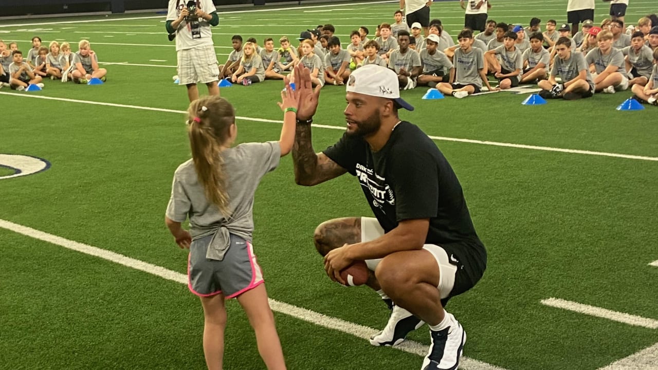 Dak Prescott Returns To Mississippi State For Football Camp