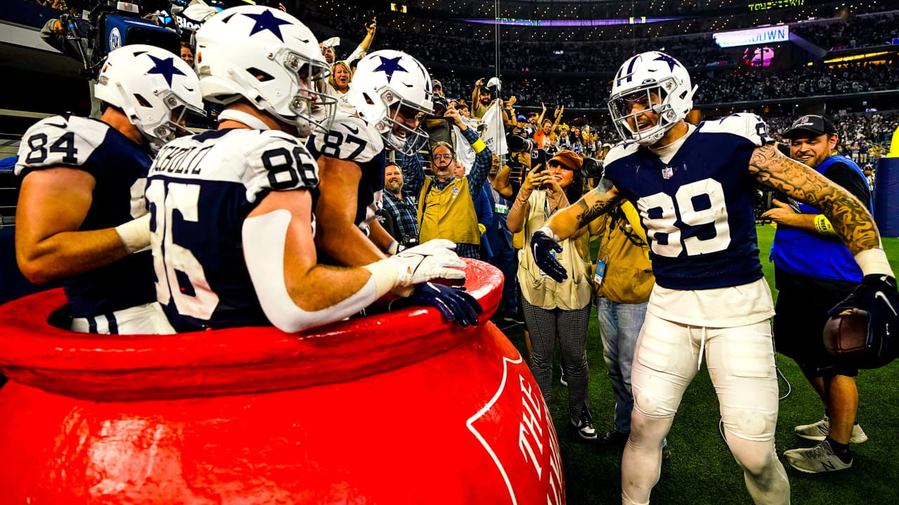 Week 12 Photo gallery from Cowboys-Giants Thanksgiving game