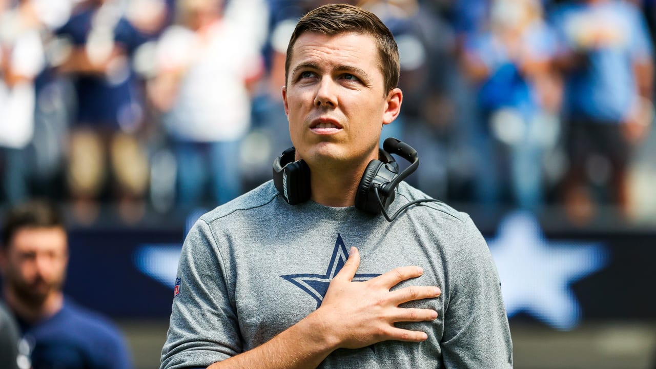 Cowboys O-coordinator Kellen Moore shows he's more than a name