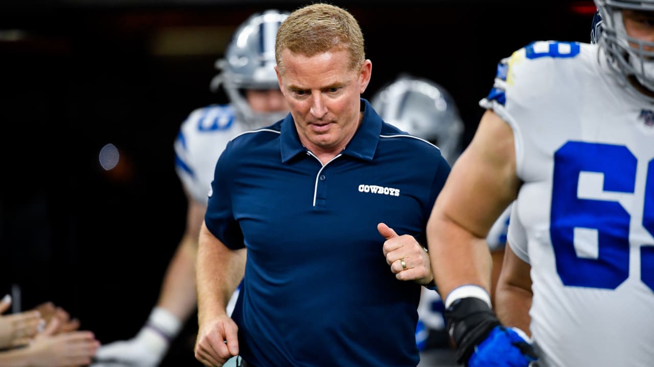 Oct 6, 2019: Dallas Cowboys head coach Jason Garrett shakes hands