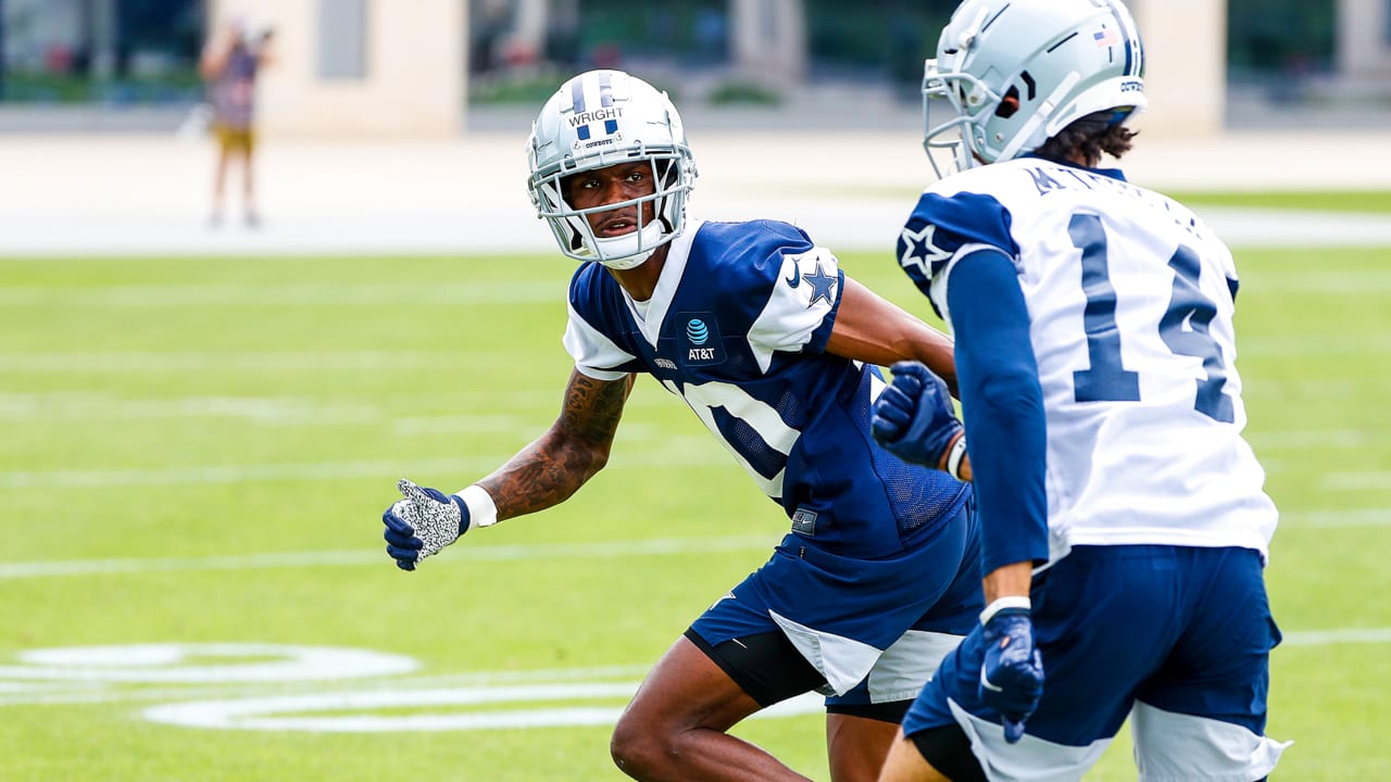 Dallas Cowboys cornerback Nahshon Wright (25) is seen after an NFL football  game against the Chicago Bears, Sunday, Oct. 30, 2022, in Arlington, Texas.  Dallas won 49-29. (AP Photo/Brandon Wade Stock Photo - Alamy